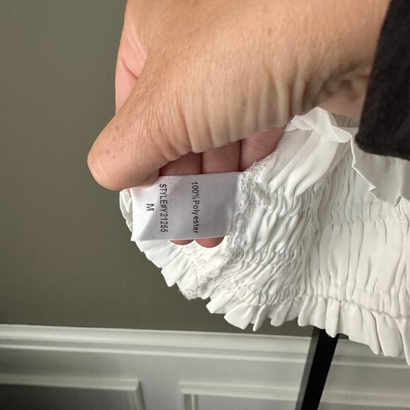 Do & Be White Ruched Cropped Tank Medium - Picture 4 of 4